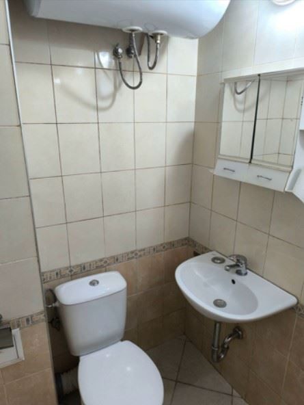 Дава се под наем Двустаен апартамент в София, Левски В - 60 кв.м за 457.47 € - Снимка #3