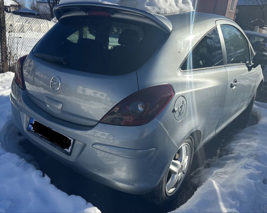 Opel corsa D 1.2 цяла или на части.