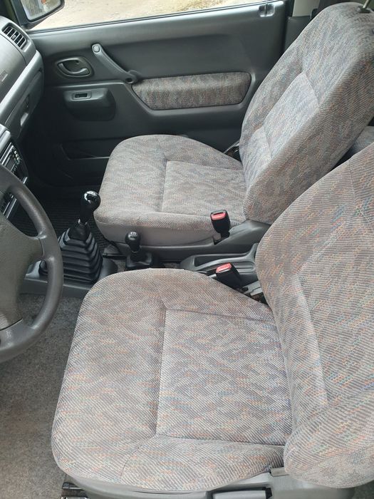 Suzuki Jimny 1,3 benzina SCHIMB CU ATV