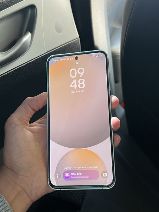 Телефон Samsung S24 FE