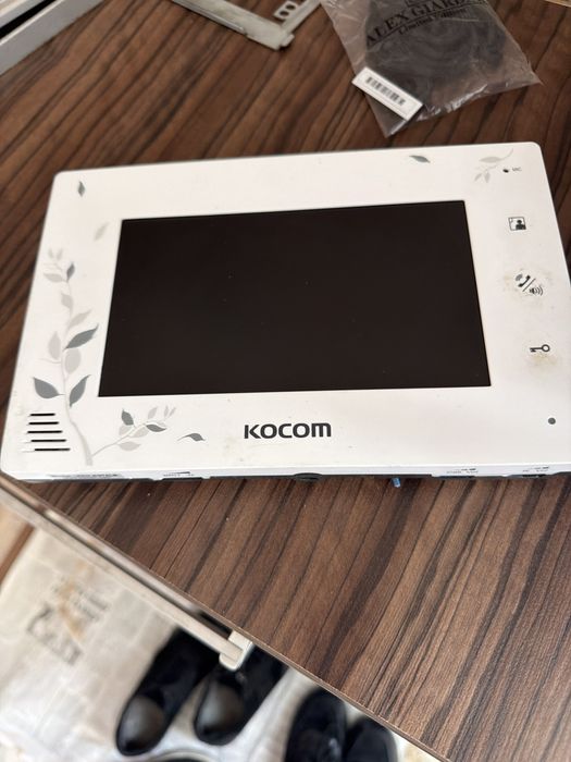 Видеодомофон KOCOM KCV-A374 (рабочий)