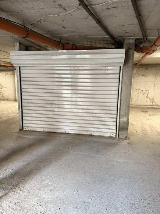 Дава се под наем Гараж / Паркомясто в София, Красно село - 15 кв.м за 102 € - Снимка #1