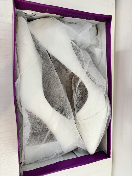 Туфли белые 40 размер