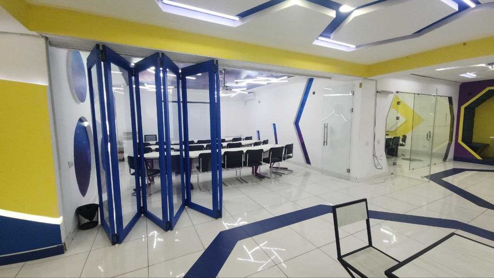 Аренда офис 316 м² на Алайском — учебный центр, коворкинг