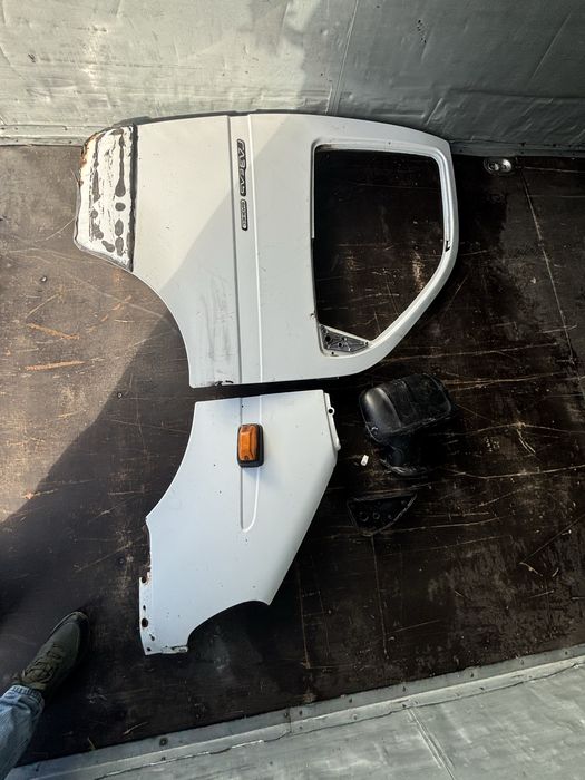 Продам дверь, крыло, зеркало правую на Газель бизнес