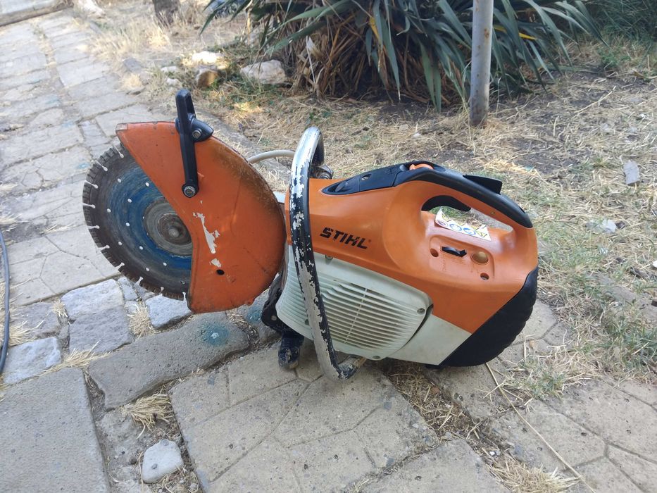 Продавам бензорез Stihl TS410
