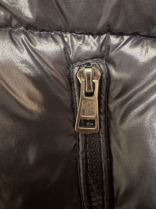 Vand Geaca Moncler M