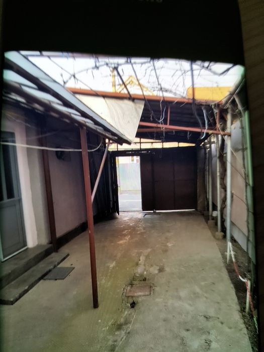Dau in chirie casa in Oradea zona Cantemir 3 camere 400euro