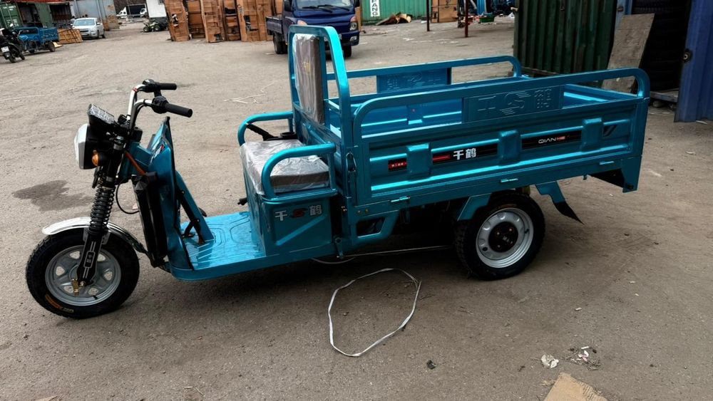 муравей новый мотоцикл