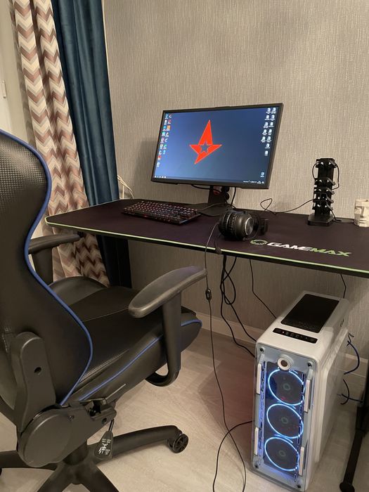 Компьютер и все комплектующие