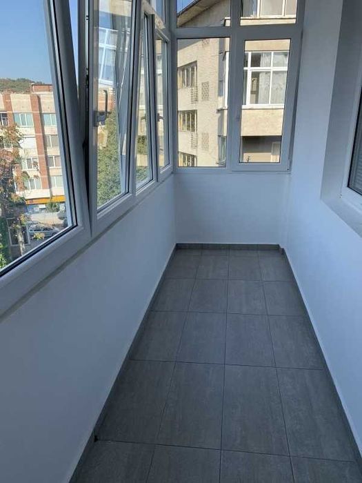 Дава се под наем Многостаен апартамент в Велико Търново, Център - 135 кв.м за 459 € - Снимка #10