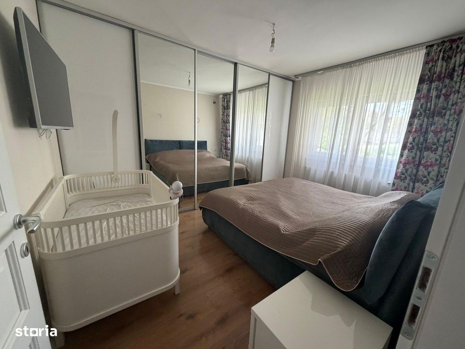 Apartament 3 camere complet renovat, garaj + parcare, aproape de centr — fotografia 3