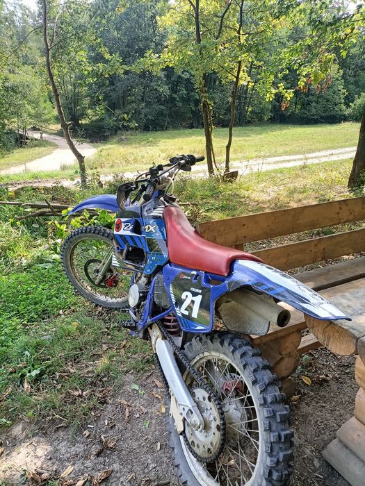 Vând Cross Yamaha yz 125 2t