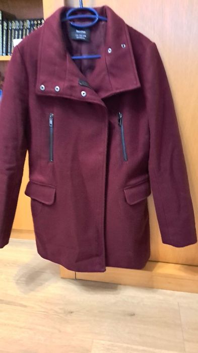 Palton Bershka mărimea M