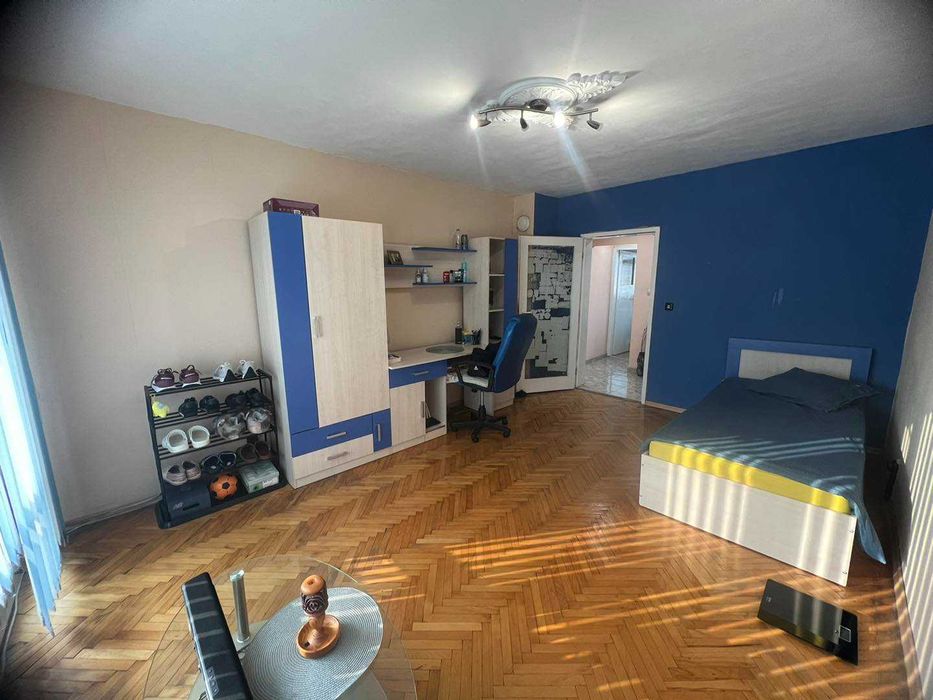 Продава се Четиристаен апартамент в Търговище, Център - 81 кв.м за 1039 €/кв.м - Снимка #4