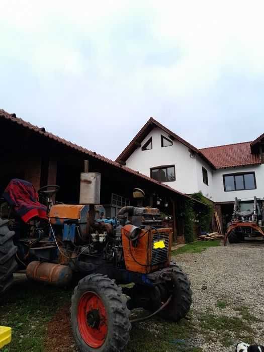 Tractor U651