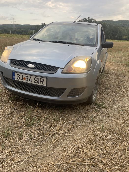 Dezmambrez ford fiesta 2006 1.6 tdci
