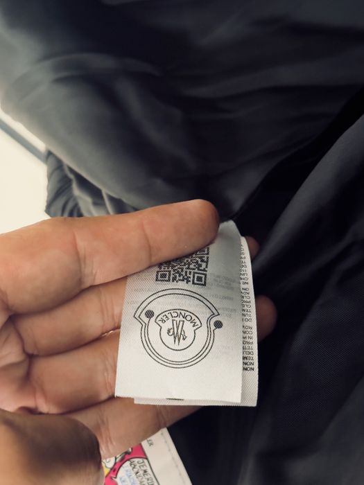 Moncler елек топ