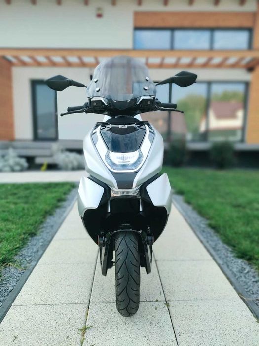 Scuter CFMOTO Zeeho AE8S+ foarte Ingrijit
