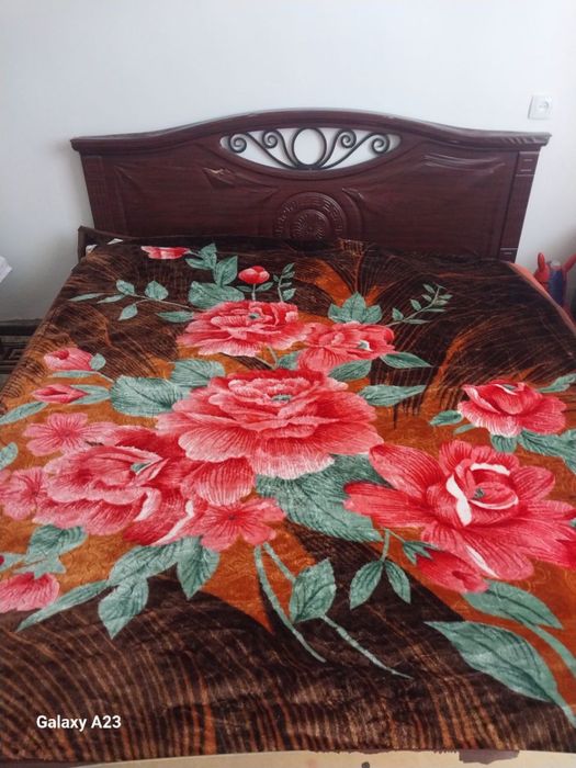 Спальный гарнитур сатылады.