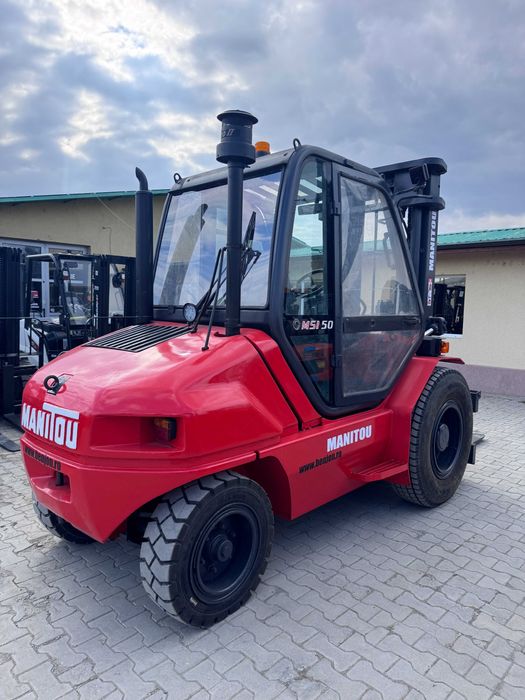 Motostivuitor Manitou 5 tone Diesel teren accidentat