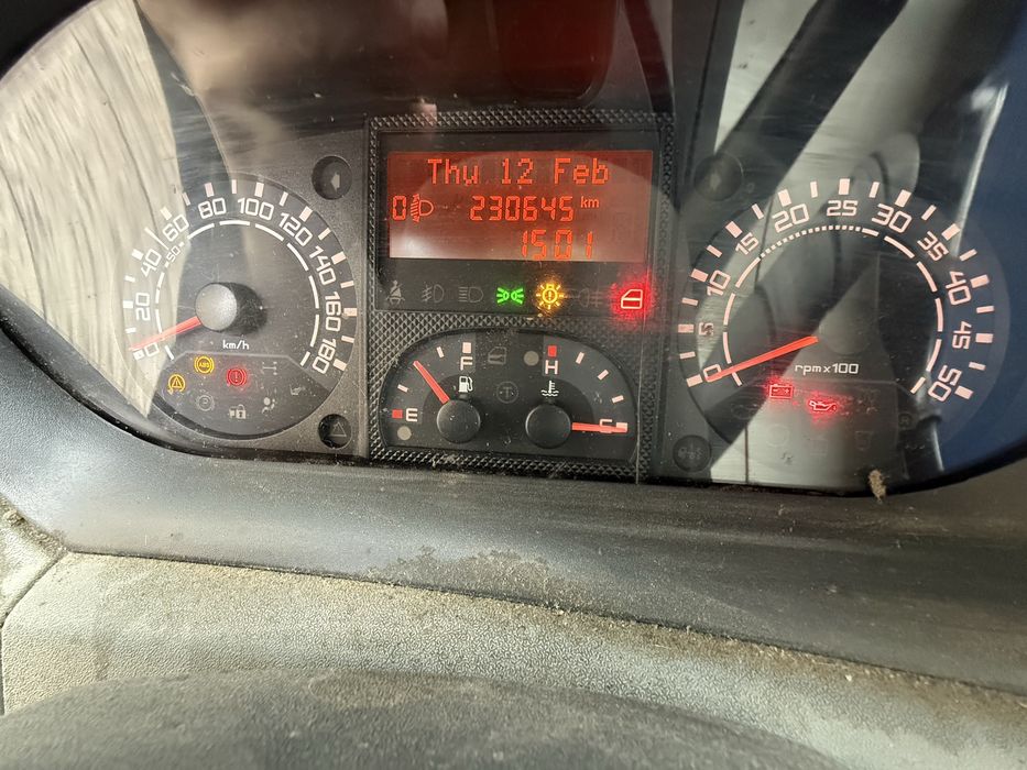 Хладилен бус за сладолед и замразени