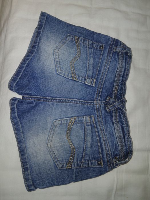 Low rise 2010 къси панталони с детайл