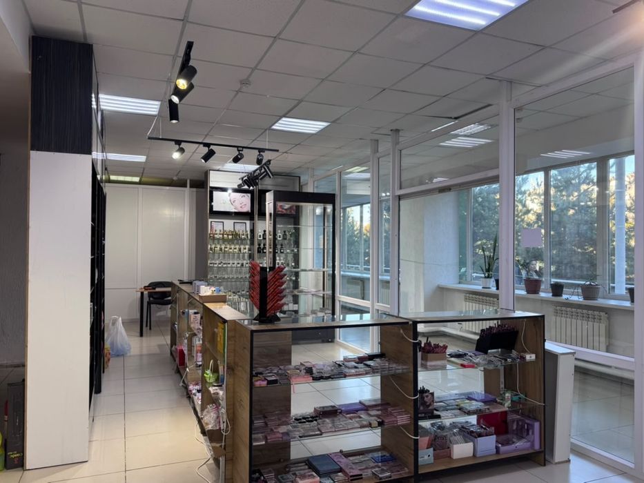 Продаеться торговое место