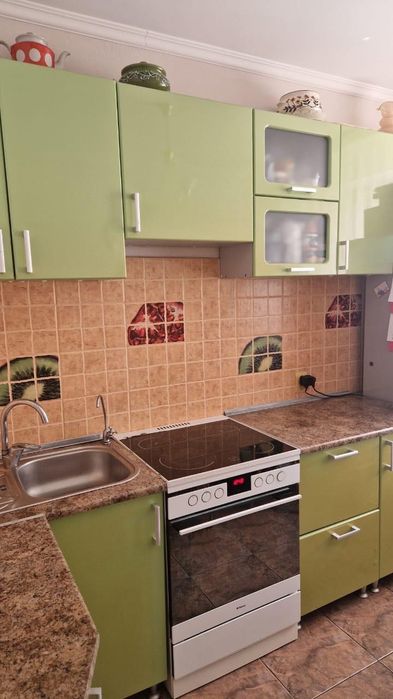 Продам кухонный гарнитур. Недорого