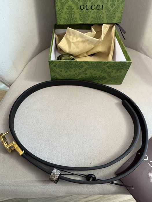 Gucci-Автентичен чисто нов дамски двулицев колан 105 см