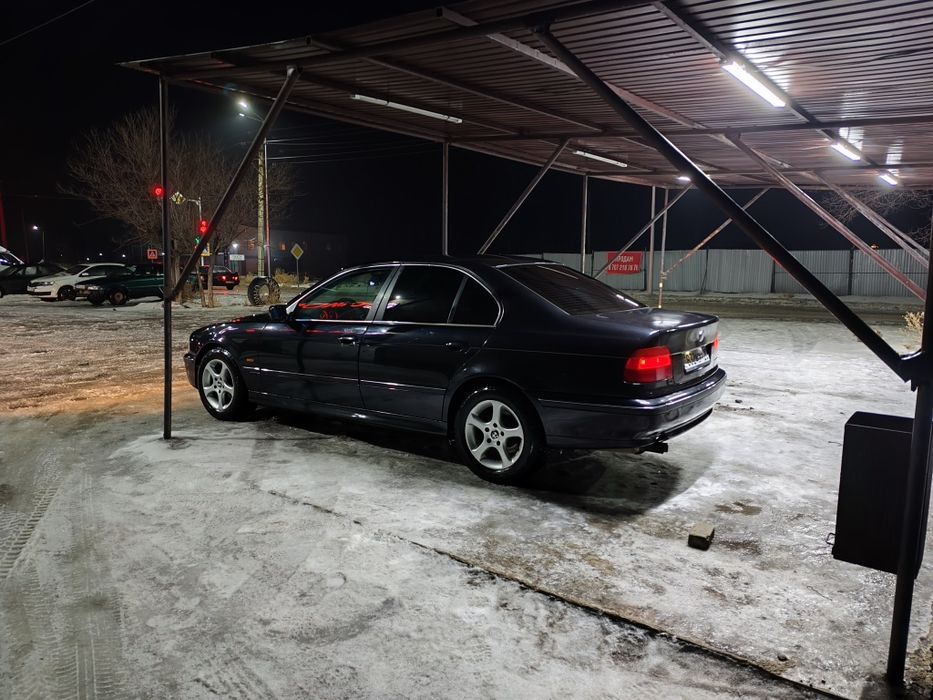 Продам БМВ Е39..