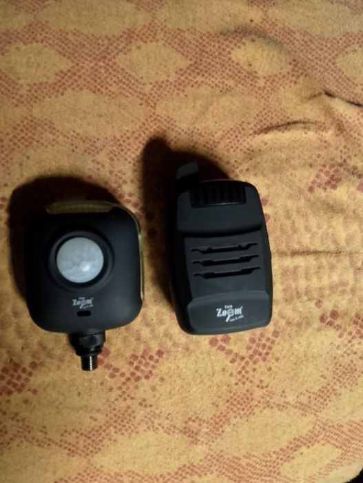 Лодка за захранка, макари, стойка