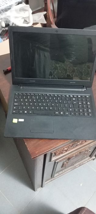 Lot 3 laptopuri Toshiba Lenovo Asus