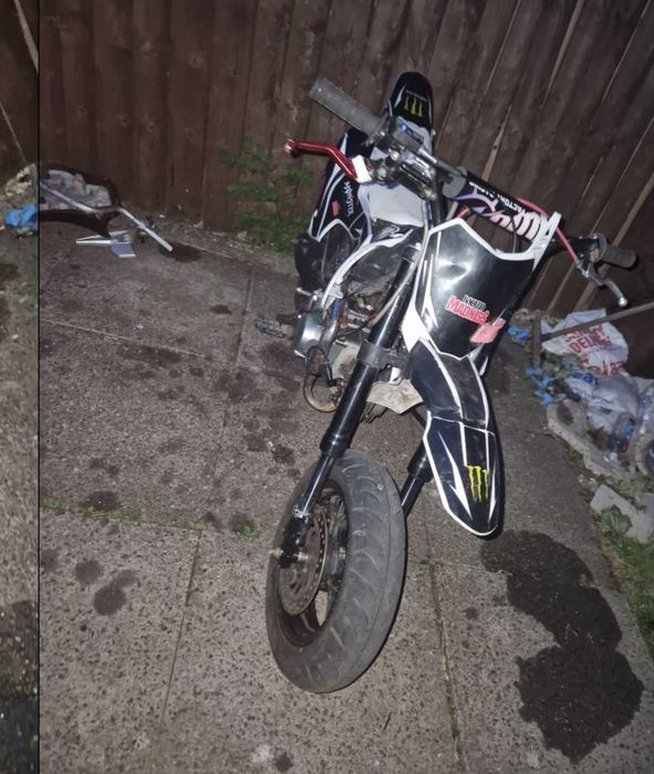 Cross stomp 140cc super moto