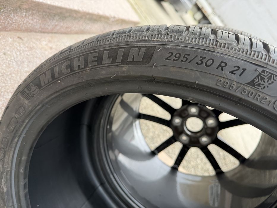 Cauc Michelin Pilot Alpin 5 295/30R21 iarna 7,5-8,5mm dot 2024 2buc