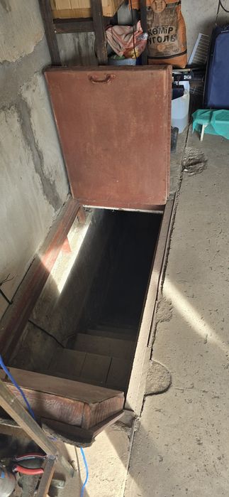 Продам гараж 2 уровня.