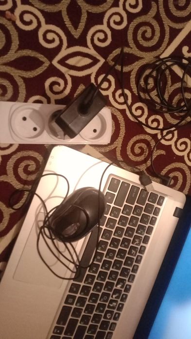 Мощный ноудбук. Б./ У .