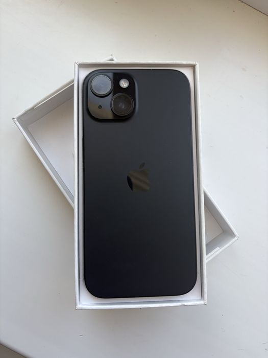 iPhone 15       Б/у