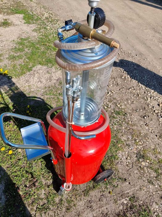 vand recuperator ulei 90l  cu actionare pneumatica