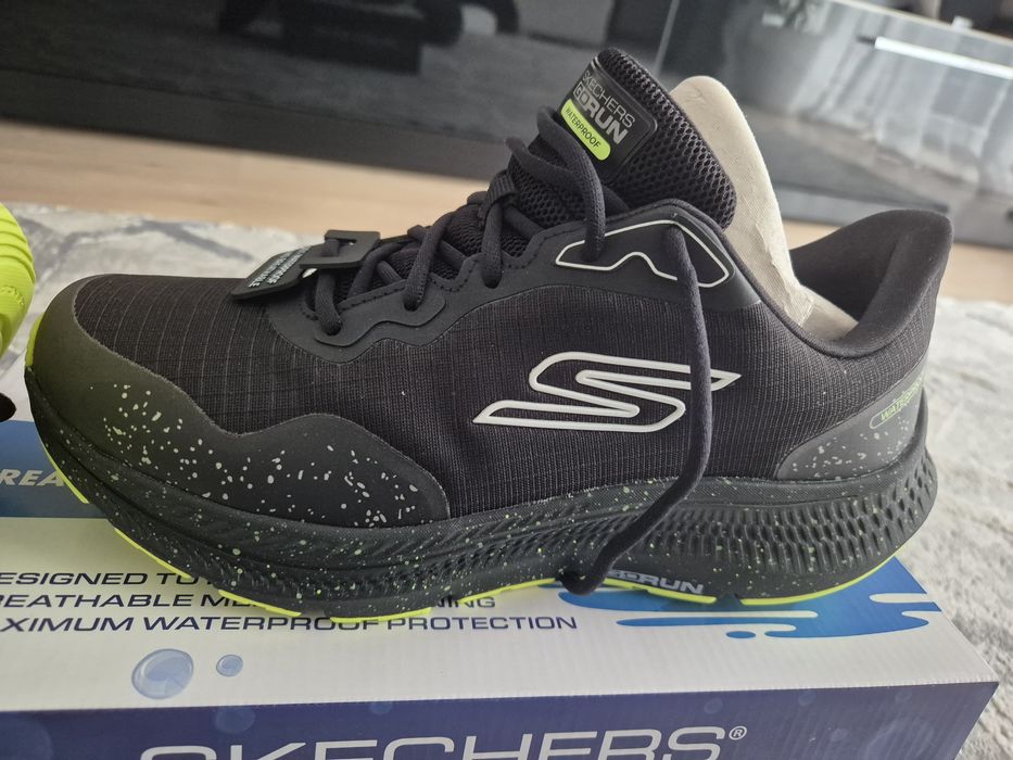 Adidasi Skechers