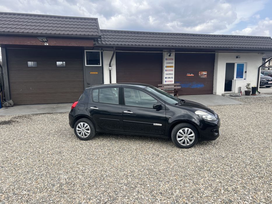 Renault Clio 3 an 2010 benzina 1.2 recent inmatriculat Ro