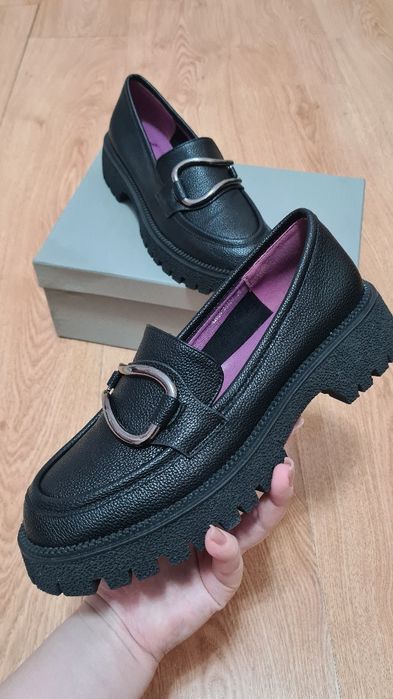 Новые женские лоферы