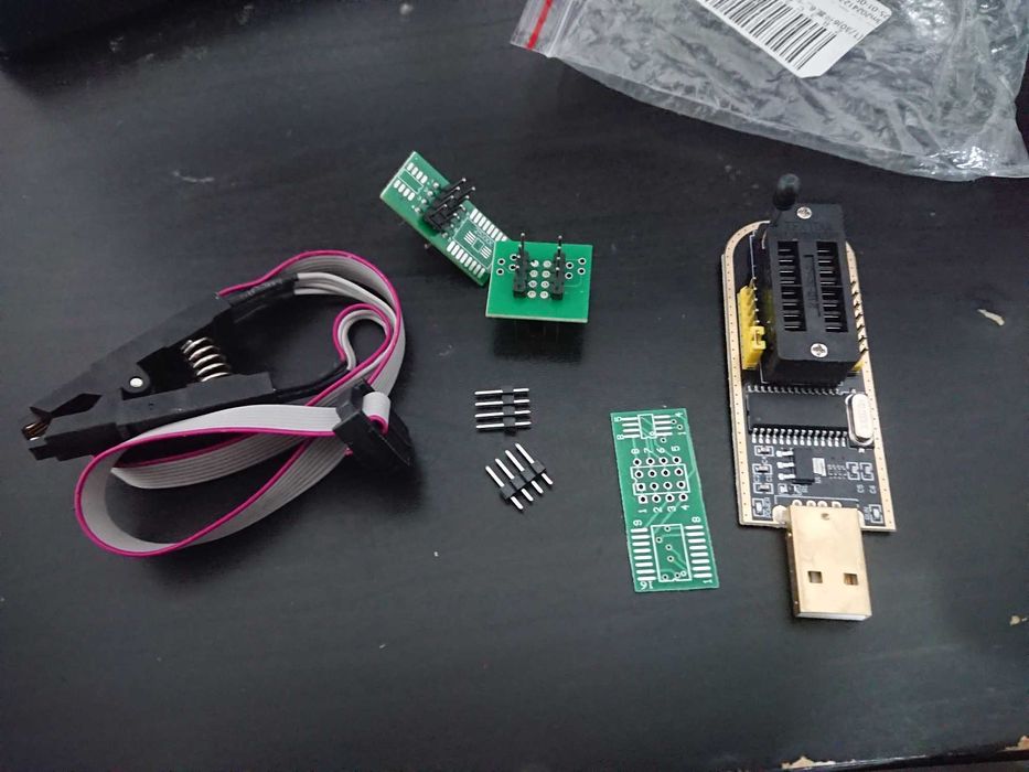 Программатор CH341A пълен комплект