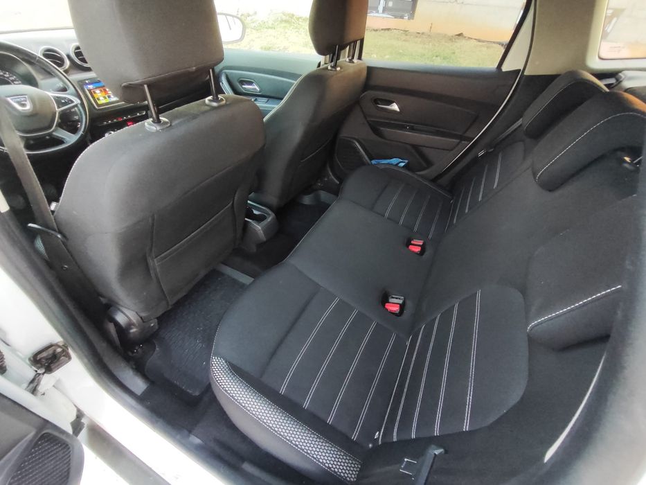 Vand/Schimb Dacia Duster Prestige 1.5Diesel 4x4 Euro6, 156000km Navigatie Camera Incalzire Scaune