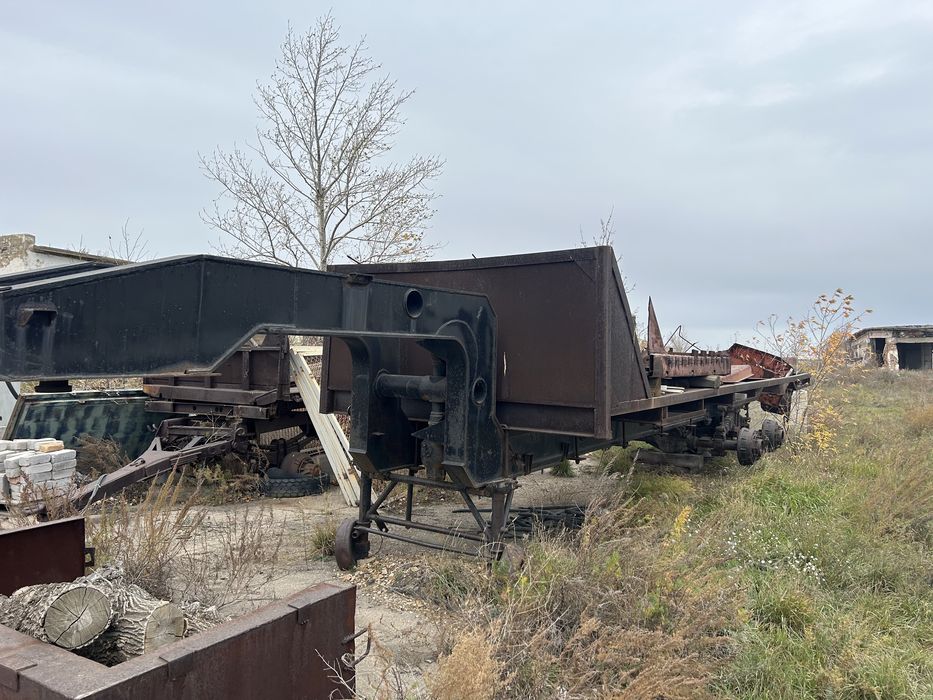 Полу-прицеп ЧМЗАП