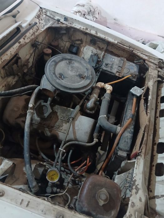 Moskivich sotiladi zapchasa