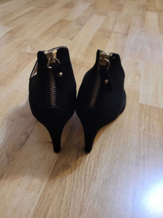 Vand sandale elegante