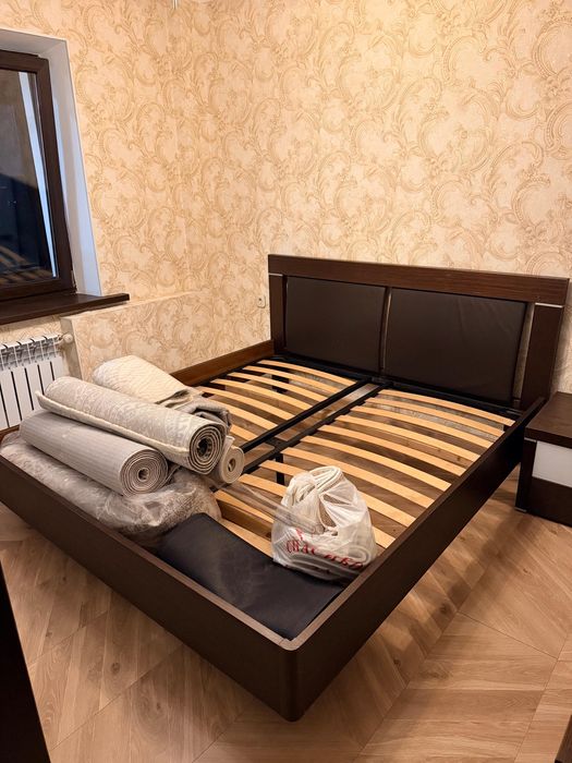 Кровать 180х200 в хорошем состоянии