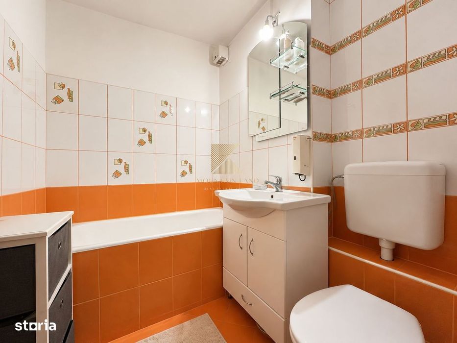 Apartament luminos cu 3 camere, parcare și boxă, zona Astra