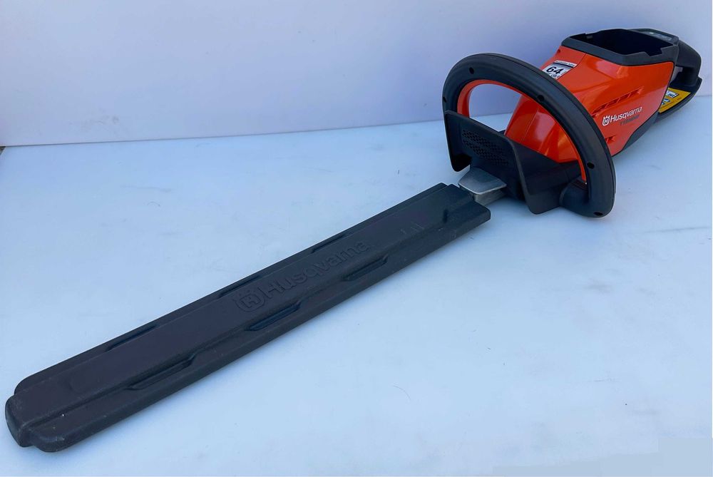 Husqvarna 115iHD45 - Мощен акумулаторен храсторез 36V